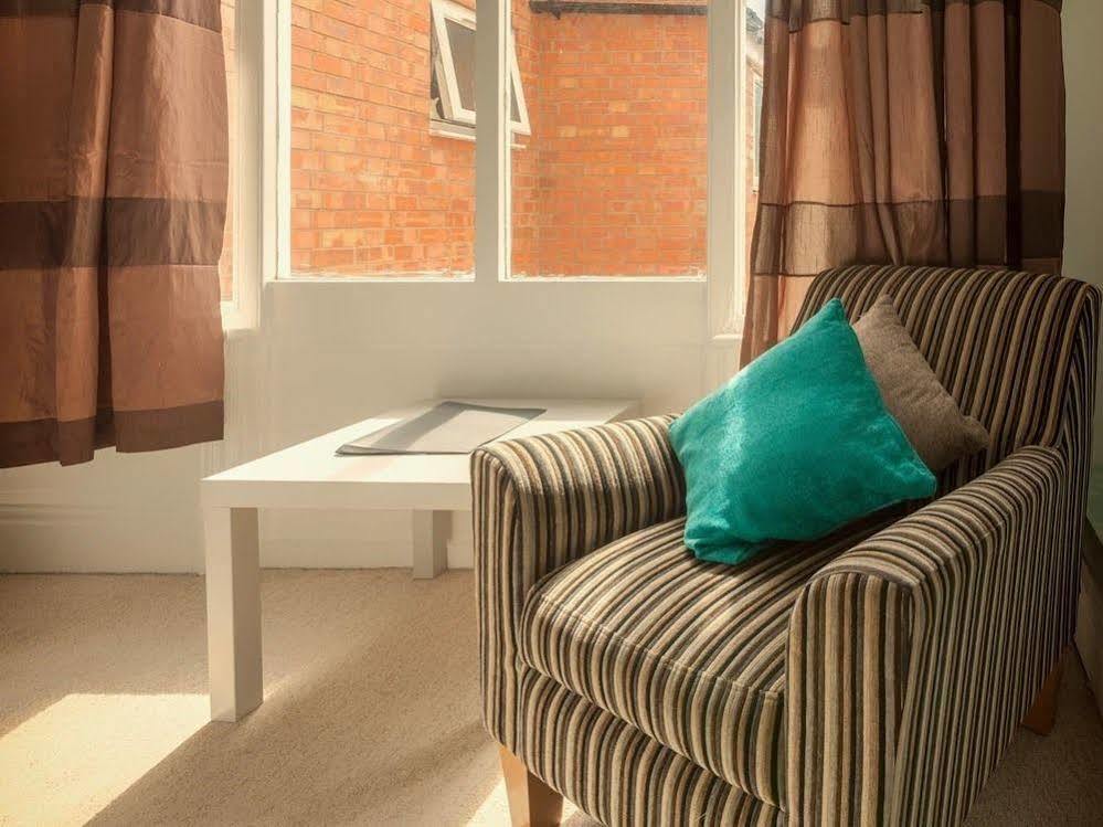Austin Guest House Warwick  Bagian luar foto